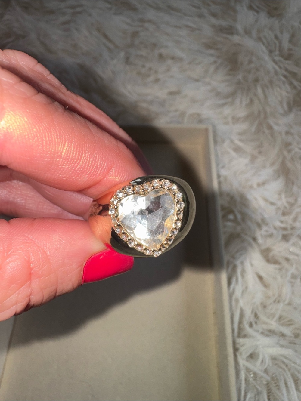 J Crew Heart Crystal Cocktail Gold Tone Ring - Size 8